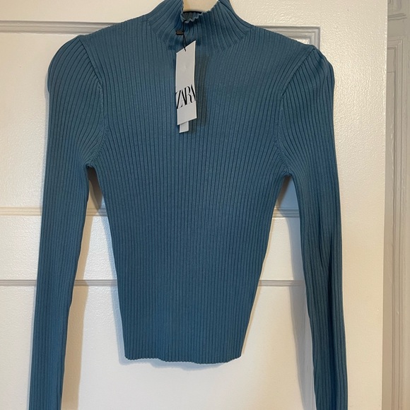 Women's Blue Ribbed Top - Picture 2 of 2